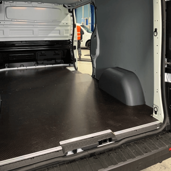 Habillage polypro & bois Opel Vivaro Habillage polypro & bois Opel Vivaro