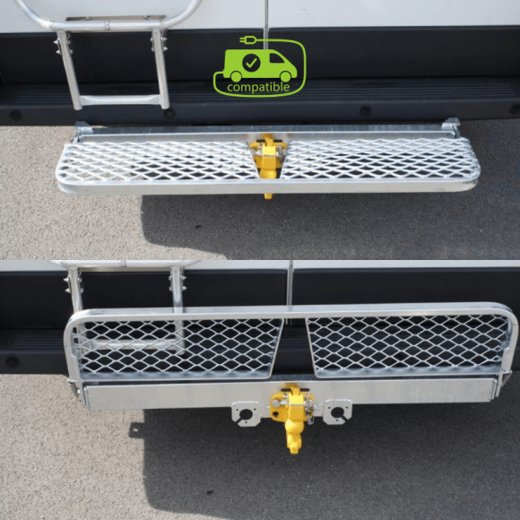 Marchepied relevable pour utilitaires avec attelage Marchepied relevable pour utilitaires avec attelage