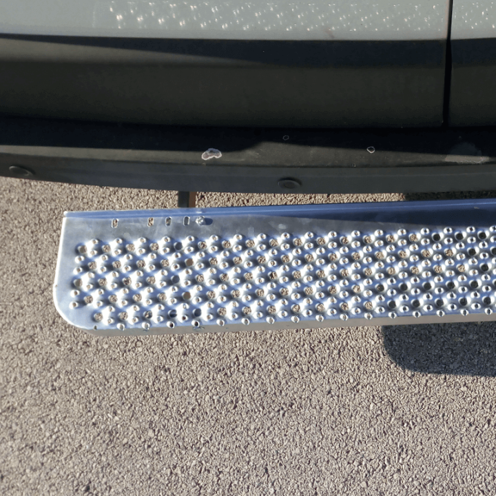 Marchepied arrière fixe pour Ford Transit sans attelage arrière