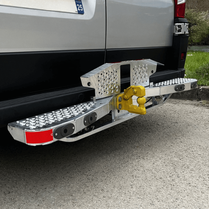Marchepied en position relevée et verrouillée Volkswagen Crafter 2017+