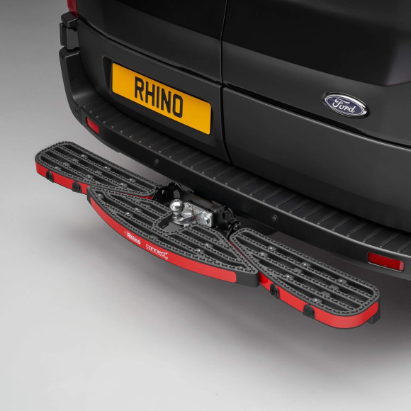 Marchepied TwoStep amovible vue sur véhicule pour Ford Custom 2013-2023 Marchepied TwoStep amovible vue sur véhicule pour Ford Custom 2013-2023